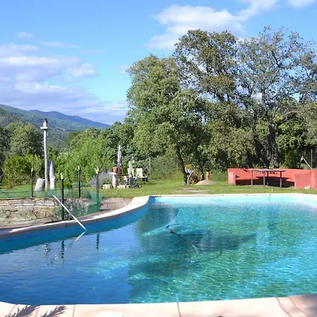 La Granja Del Pescador * Casas del Castanar