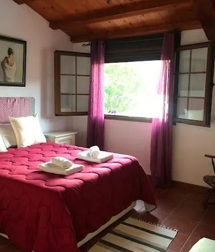 La Granja Del Pescador * Casas del Castañar