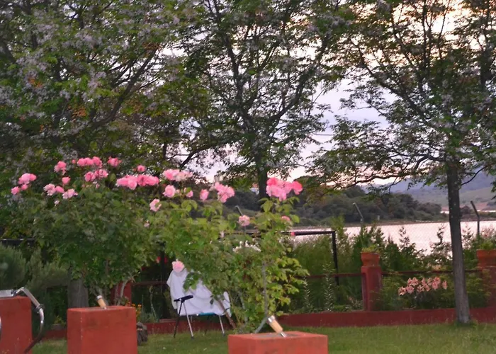 La Granja Del Pescador Pensión Casas del Castañar