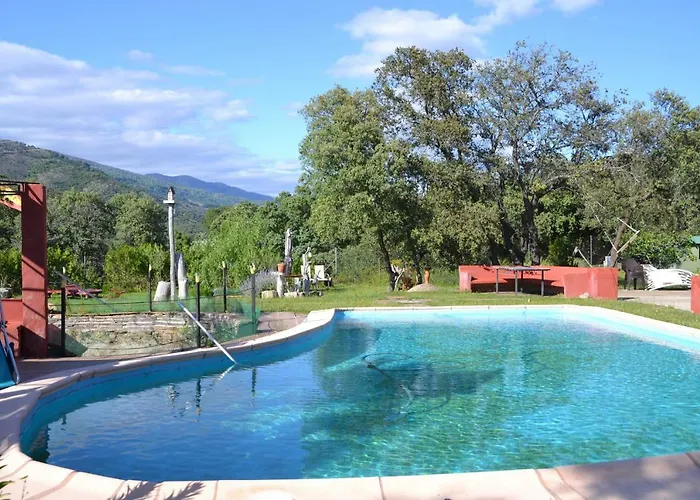 La Granja Del Pescador * Casas del Castañar